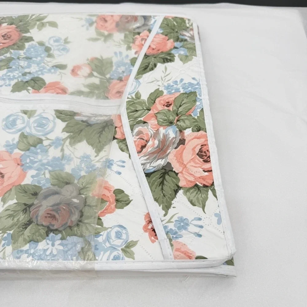 Vintage NEW Floral Garment Bag Quilted Vinyl Retro Hanging Storage -- Taiwan